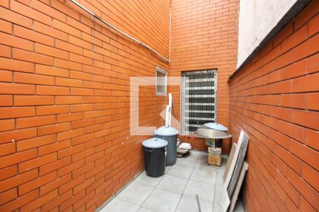 Casa à venda com 225m², 3 quartos e 2 vagasQuintal
