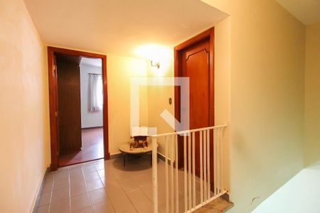 Casa à venda com 225m², 3 quartos e 2 vagasHall