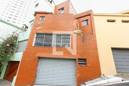 Casa à venda com 225m², 3 quartos e 2 vagasFachada 2