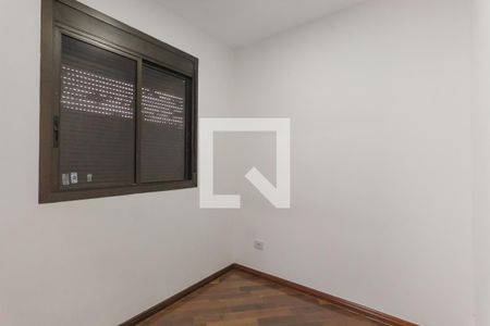 Apartamento à venda com 186m², 3 quartos e 2 vagas Apartamento à venda com 186m², 3 quartos e 2 vagasQuarto de empregado