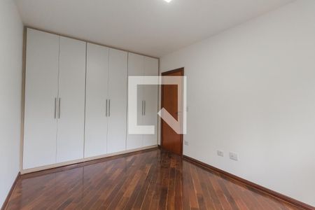 Apartamento à venda com 186m², 3 quartos e 2 vagas Apartamento à venda com 186m², 3 quartos e 2 vagasQuarto 2