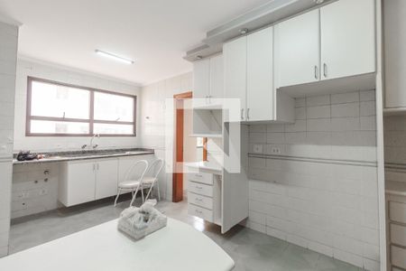 Apartamento à venda com 186m², 3 quartos e 2 vagas Apartamento à venda com 186m², 3 quartos e 2 vagasCozinha