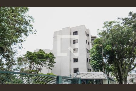 Apartamento à venda com 186m², 3 quartos e 2 vagas Apartamento à venda com 186m², 3 quartos e 2 vagasFachada