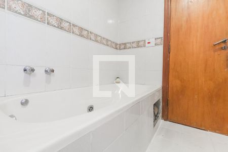 Apartamento à venda com 186m², 3 quartos e 2 vagas Apartamento à venda com 186m², 3 quartos e 2 vagasBanheiro da Suíte