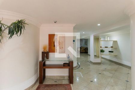 Apartamento para alugar com 260m², 4 quartos e 4 vagas Apartamento para alugar com 260m², 4 quartos e 4 vagasHall de Entrada