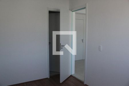 Quarto 1 de apartamento para alugar com 1 quarto, 26m² em Jardim Itacolomi, São Paulo