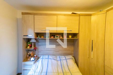 Quarto 2 de apartamento para alugar com 2 quartos, 47m² em Jardim Amaral, Itaquaquecetuba