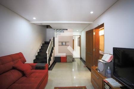 Sala de casa à venda com 4 quartos, 300m² em Parque Fongaro, São Paulo