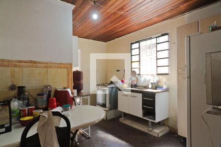 Casa à venda com 420m², 4 quartos e 2 vagasCasa 2 - cozinha