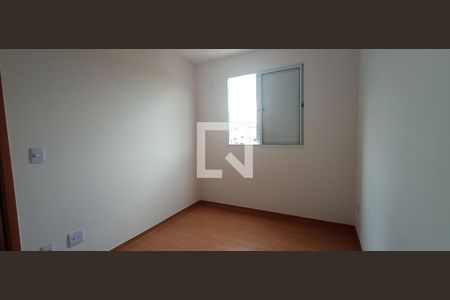 Quarto 1 de apartamento para alugar com 2 quartos, 46m² em Parque Sao Vicente, Mauá