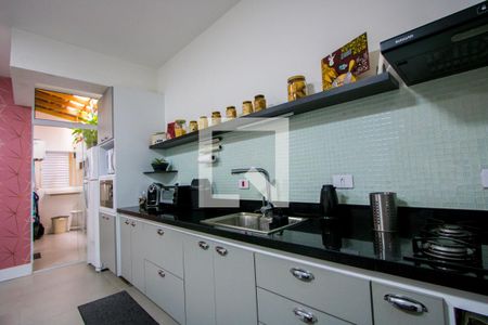 Sala/Cozinha de apartamento à venda com 2 quartos, 70m² em Vila Humaitá, Santo André