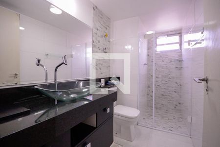 Apartamento para alugar com 64m², 2 quartos e 1 vagaBanheiro 