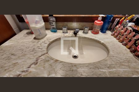 Apartamento à venda com 57m², 2 quartos e 1 vagaBanheiro 2