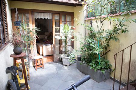 Casa à venda com 200m², 3 quartos e 2 vagasÁrea de Serviço