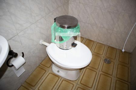 Casa à venda com 200m², 3 quartos e 2 vagasBanheiro 2