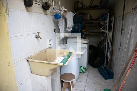 Casa à venda com 200m², 3 quartos e 2 vagasÁrea de Serviço