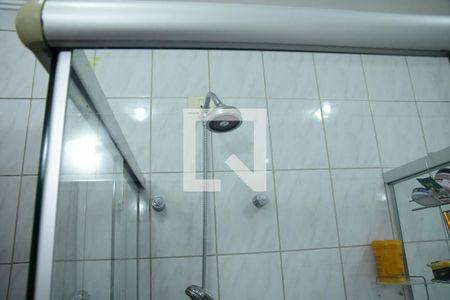 Casa de condomínio para alugar com 750m², 4 quartos e 8 vagasBanheiro da Suíte 2