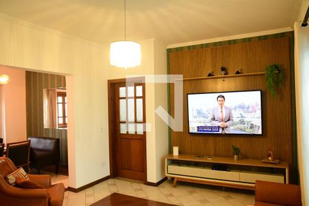 Casa de condomínio para alugar com 750m², 4 quartos e 8 vagasSala