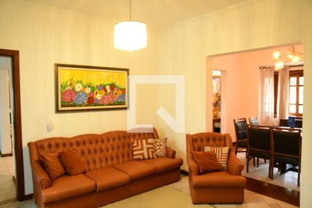 Casa de condomínio para alugar com 750m², 4 quartos e 8 vagasSala