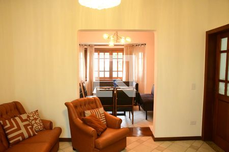 Casa de condomínio para alugar com 750m², 4 quartos e 8 vagasSala