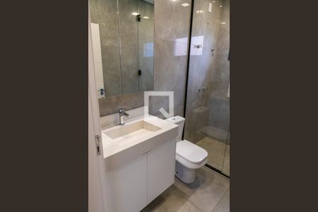 Casa de condomínio à venda com 210m², 3 quartos e 4 vagasBanheiro da Suíte 2