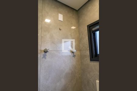 Casa de condomínio à venda com 210m², 3 quartos e 4 vagasBanheiro da Suíte 2