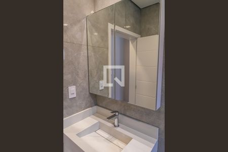 Casa de condomínio à venda com 210m², 3 quartos e 4 vagasBanheiro da Suíte 2