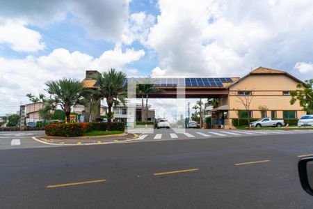 Casa de condomínio à venda com 210m², 3 quartos e 4 vagasFachada