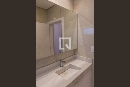 Casa de condomínio à venda com 210m², 3 quartos e 4 vagasBanheiro da Suíte 3