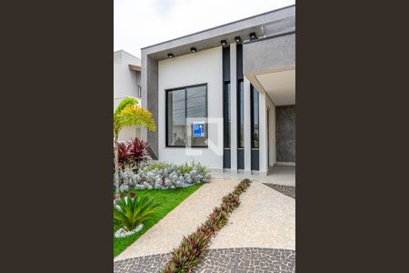 Casa de condomínio à venda com 210m², 3 quartos e 4 vagasPlaca
