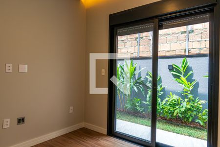 Casa de condomínio à venda com 210m², 3 quartos e 4 vagasSuíte 2