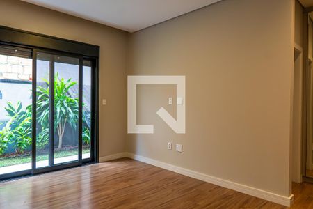 Casa de condomínio à venda com 210m², 3 quartos e 4 vagasSuíte 3