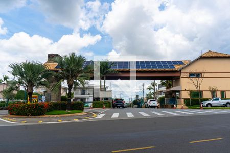 Casa de condomínio à venda com 210m², 3 quartos e 4 vagasFachada