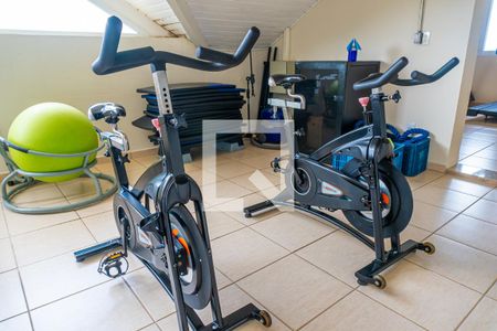 Casa de condomínio à venda com 210m², 3 quartos e 4 vagasÁrea comum - Academia