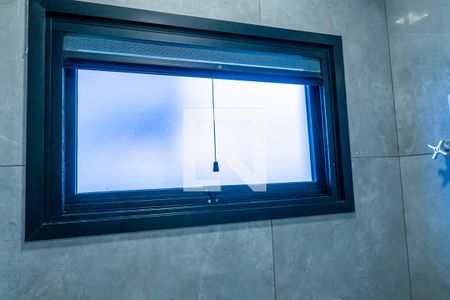 Casa de condomínio à venda com 210m², 3 quartos e 4 vagasBanheiro da Suíte 1