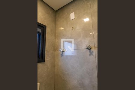 Casa de condomínio à venda com 210m², 3 quartos e 4 vagasBanheiro da Suíte 1