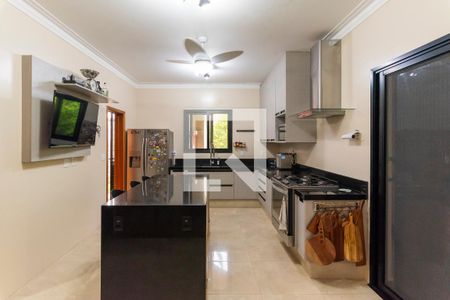 Casa de condomínio à venda com 374m², 4 quartos e 6 vagasCozinha