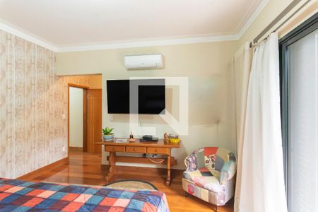 Casa de condomínio à venda com 374m², 4 quartos e 6 vagasSuíte 1