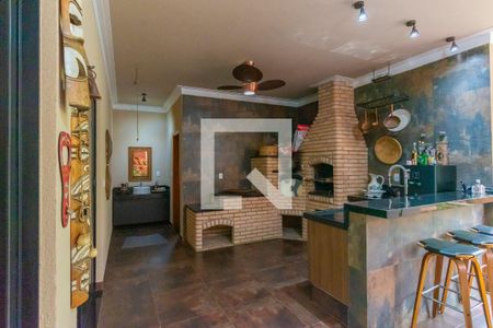 Casa de condomínio à venda com 374m², 4 quartos e 6 vagasEspaço Gourmet