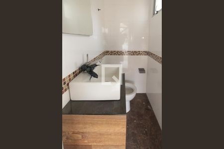 Lavabo de casa de condomínio para alugar com 2 quartos, 60m² em Jardim Guairaca, São Paulo