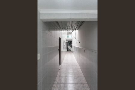 Casa para alugar com 75m², 2 quartos e 1 vaga Casa para alugar com 75m², 2 quartos e 1 vagaCorredor