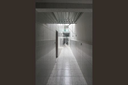 Casa para alugar com 75m², 2 quartos e 1 vaga Casa para alugar com 75m², 2 quartos e 1 vagaCorredor