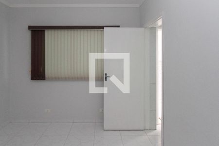 Casa para alugar com 75m², 2 quartos e 1 vaga Casa para alugar com 75m², 2 quartos e 1 vagaQuarto