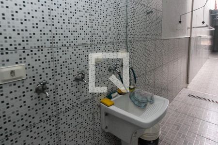 Casa para alugar com 75m², 2 quartos e 1 vaga Casa para alugar com 75m², 2 quartos e 1 vagaÁrea de Serviço