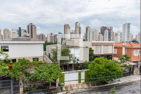 Casa à venda com 260m², 4 quartos e 4 vagasVista do quarto 1