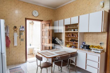 Casa à venda com 260m², 4 quartos e 4 vagasCozinha