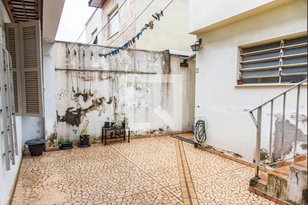 Casa à venda com 260m², 4 quartos e 4 vagasQuintal