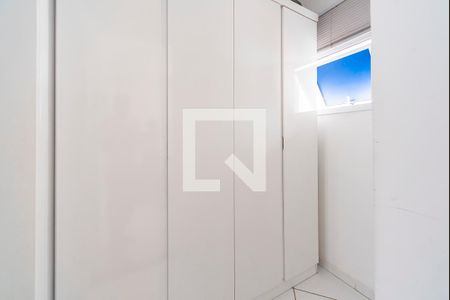 Apartamento à venda com 185m², 3 quartos e 2 vagas Apartamento à venda com 185m², 3 quartos e 2 vagasCloset do Quarto 1