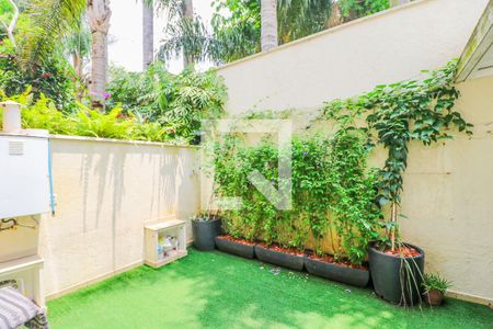 Casa de condomínio à venda com 550m², 5 quartos e 5 vagasÁrea de Serviço