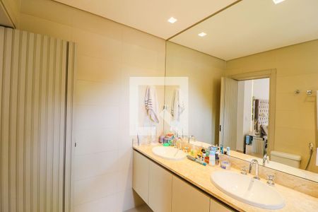 Casa de condomínio à venda com 550m², 5 quartos e 5 vagasBanheiro Suíte 3